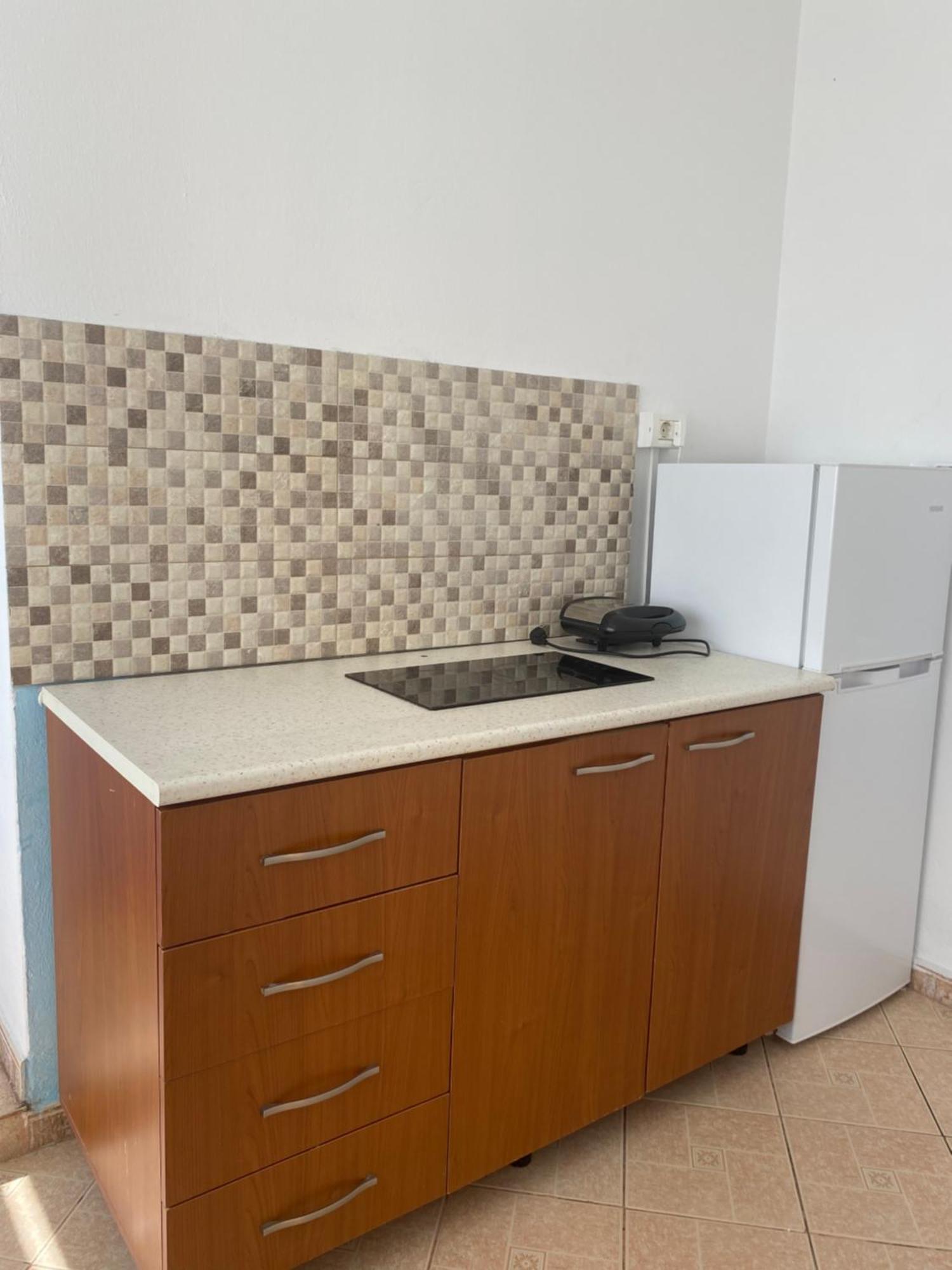 Vila M Vera Rooms With Kitchen And Apartments Durrës Eksteriør billede
