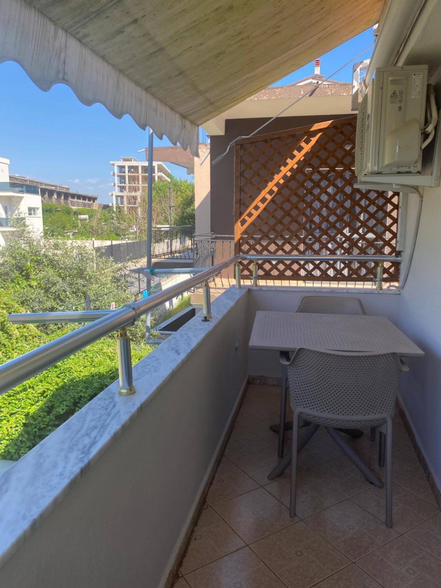 Vila M Vera Rooms With Kitchen And Apartments Durrës Eksteriør billede